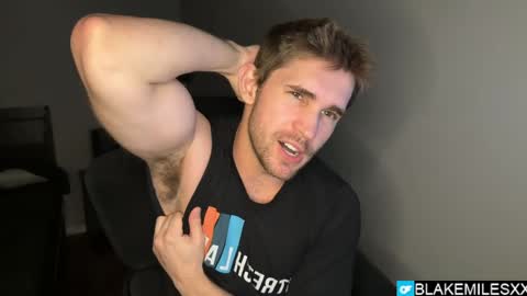 Snapshot of blakemiles2 chatting on 05-22-26, 02:30 Blake Miles online show from 05-22-26, 02:30