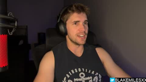 Snapshot of blakemiles2 chatting on 05-28-26, 03:26 Blake Miles online show from 05-28-26, 03:26