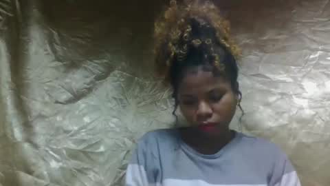 Snapshot of blanchmamy chatting on 12-16-25, 02:16 blanchmamy online show from 12-16-25, 02:16