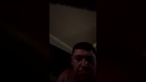 Snapshot of blancobenzo chatting on 05-31-26, 05:31 blancobenzo online show from 05-31-26, 05:31