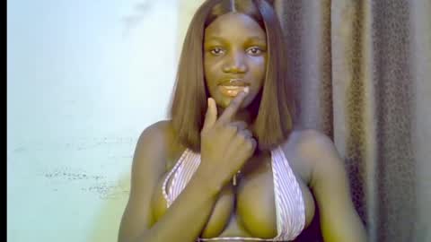 nikky00 online show from 04-12-26, 09:25