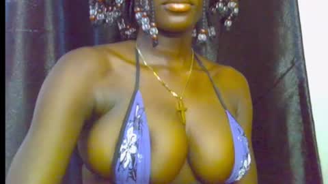 Snapshot of blaq_melanin chatting on 04-25-26, 02:36 nikky00 online show from 04-25-26, 02:36