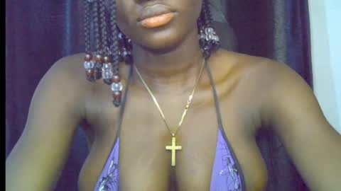 Snapshot of blaq_melanin chatting on 05-10-26, 07:02 nikky00 online show from 05-10-26, 07:02