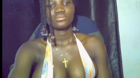 Snapshot of blaq_melanin chatting on 05-12-26, 08:00 nikky00 online show from 05-12-26, 08:00