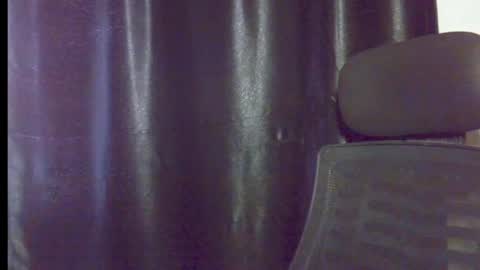 Snapshot of blaq_melanin chatting on 05-19-26, 09:04 nikky00 online show from 05-19-26, 09:04
