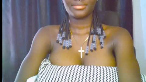 Snapshot of blaq_melanin chatting on 05-29-26, 08:45 nikky00 online show from 05-29-26, 08:45
