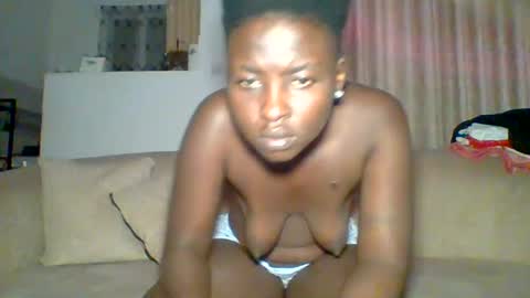 Snapshot of blaq_pearl chatting on 06-24-26, 01:59 blaq_pearl online show from 06-24-26, 01:59