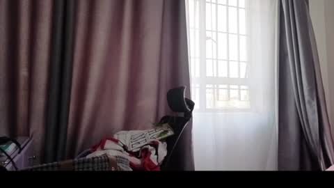 Snapshot of blaxbird chatting on 07-25-26, 08:34 Hot ronn online show from 07-25-26, 08:34