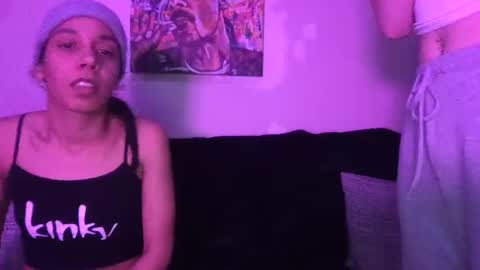 2girls1blunt online show from 01-30-25, 06:24