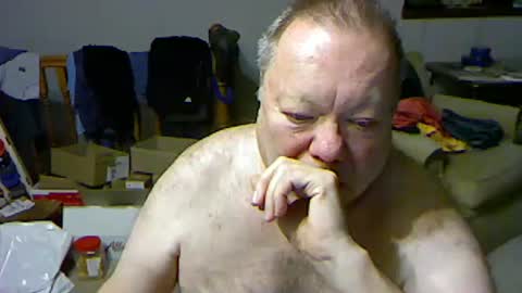 Snapshot of blemon32 chatting on 12-25-24, 03:06 Bob online show from 12-25-24, 03:06
