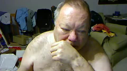 Snapshot of blemon32 chatting on 01-02-25, 12:35 Bob online show from 01-02-25, 12:35