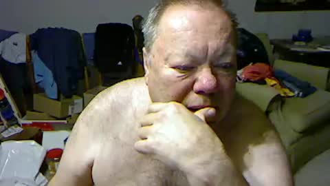 Snapshot of blemon32 chatting on 01-08-25, 01:20 Bob online show from 01-08-25, 01:20
