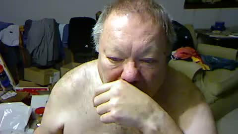 Snapshot of blemon32 chatting on 01-21-25, 01:43 Bob online show from 01-21-25, 01:43