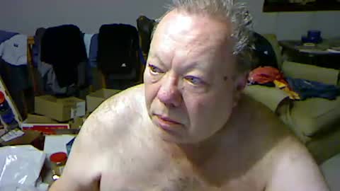 Snapshot of blemon32 chatting on 01-22-25, 01:32 Bob online show from 01-22-25, 01:32