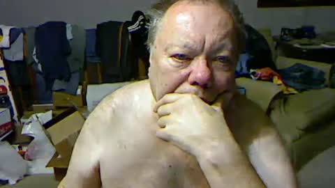 Snapshot of blemon32 chatting on 09-27-25, 10:20 Bob online show from 09-27-25, 10:20
