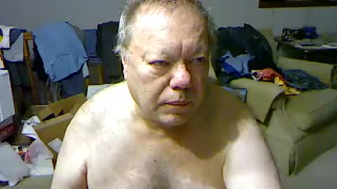Snapshot of blemon32 chatting on 10-10-25, 12:48 Bob online show from 10-10-25, 12:48