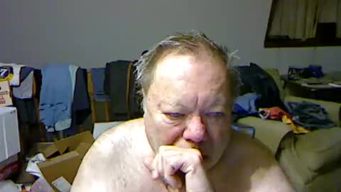 Snapshot of blemon32 chatting on 10-19-25, 10:49 Bob online show from 10-19-25, 10:49