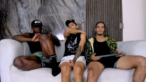 The Best Models online show from 02-05-25, 01:54