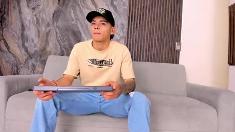 The Best Models online show from 03-06-25, 01:57