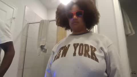 Snapshot of blessica_eddieluv6996 chatting on 02-08-26, 05:38 BLESSICA EDDIE LOVE online show from 02-08-26, 05:38