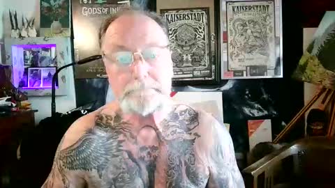 Snapshot of blindsurfer780299 chatting on 03-19-26, 09:57 blindsurfer780299 online show from 03-19-26, 09:57