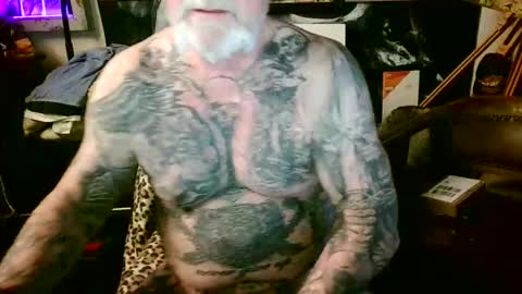 Snapshot of blindsurfer780299 chatting on 03-22-26, 05:44 blindsurfer780299 online show from 03-22-26, 05:44