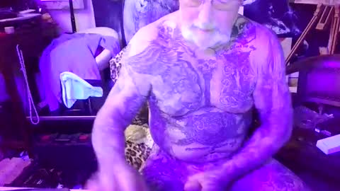 Snapshot of blindsurfer780299 chatting on 03-29-26, 05:29 blindsurfer780299 online show from 03-29-26, 05:29