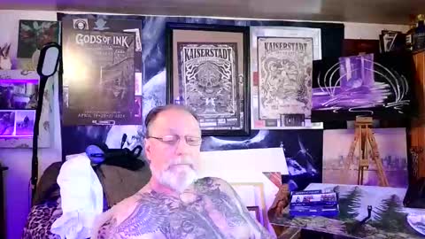 Snapshot of blindsurfer780299 chatting on 05-18-26, 07:58 blindsurfer780299 online show from 05-18-26, 07:58