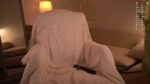 Scarlett NEXT LIVE  5AM gmt online show from 04-11-26, 07:45