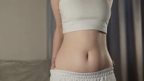 Snapshot of blissvibe chatting on 09-17-25, 01:46 Mila online show from 09-17-25, 01:46