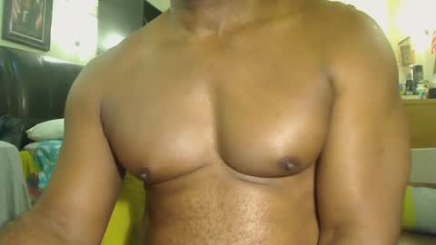 blkbiguncut10462 online show from 03-07-25, 12:48