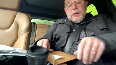 Snapshot of bllyidol chatting on 10-10-25, 10:36 BlIdoL online show from 10-10-25, 10:36