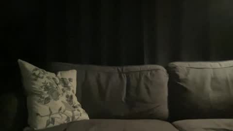 Snapshot of bllyidol chatting on 11-25-25, 06:41 BlIdoL online show from 11-25-25, 06:41