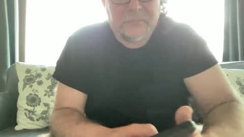 BlIdoL online show from 04-01-26, 06:47