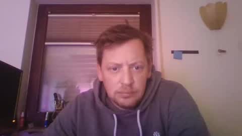 blonde32m online show from 10-26-25, 06:08