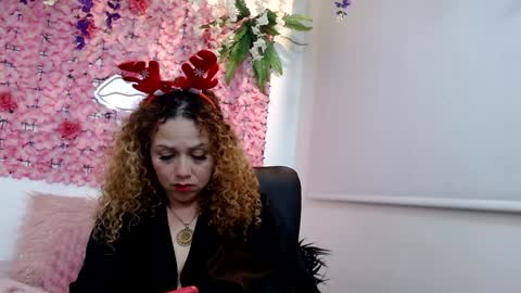 Snapshot of blonde_squirt_ chatting on 12-18-24, 03:58 blonde_squirt_ online show from 12-18-24, 03:58