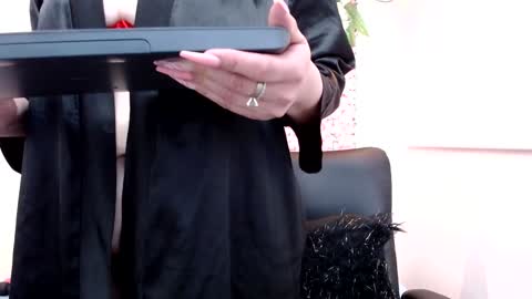 Snapshot of blonde_squirt_ chatting on 02-02-25, 07:30 blonde_squirt_ online show from 02-02-25, 07:30