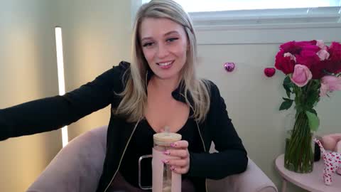 Blonde Stella online show from 02-12-26, 06:03