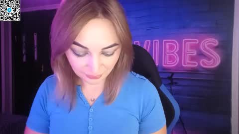 Snapshot of blonde_temptation chatting on 10-25-25, 03:40 Meryem online show from 10-25-25, 03:40