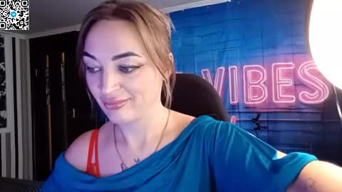 Snapshot of blonde_temptation chatting on 11-01-25, 10:28 Meryem online show from 11-01-25, 10:28