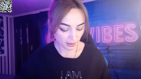 Snapshot of blonde_temptation chatting on 11-06-25, 08:37 Meryem online show from 11-06-25, 08:37