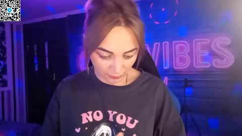 Snapshot of blonde_temptation chatting on 11-09-25, 07:39 Meryem online show from 11-09-25, 07:39