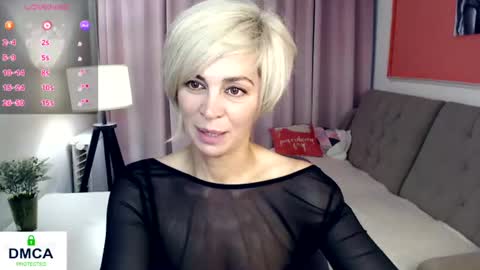 Snapshot of blondemommy_77 chatting on 07-24-26, 04:05 Lola online show from 07-24-26, 04:05