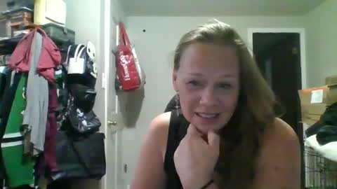 Snapshot of blondetoplease chatting on 06-12-26, 06:01 blondetoplease online show from 06-12-26, 06:01