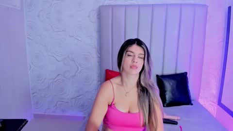 Snapshot of blondiecutee chatting on 03-20-26, 01:54 blondiecutee online show from 03-20-26, 01:54