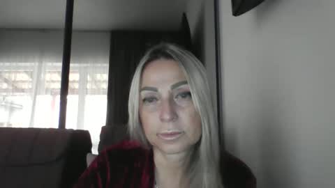 Snapshot of blondkitti chatting on 10-04-25, 08:34 Iren online show from 10-04-25, 08:34