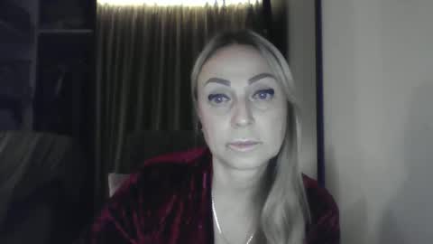 Snapshot of blondkitti chatting on 11-03-25, 06:42 Iren online show from 11-03-25, 06:42