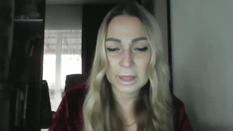 Snapshot of blondkitti chatting on 11-13-25, 12:59 Iren online show from 11-13-25, 12:59