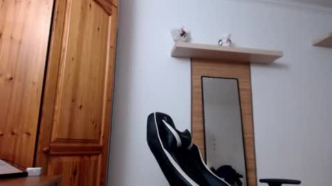 blondyelena online show from 02-22-25, 06:19