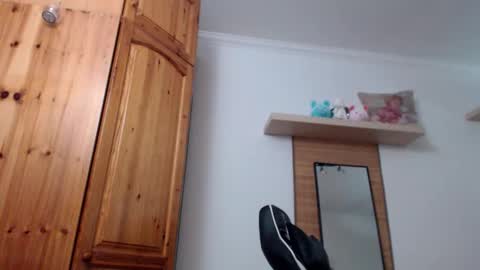 blondyelena online show from 11-28-25, 10:18